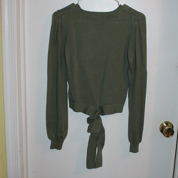 Mi Ami by Francescas Green Sweater with back Bow - Picture 3 of 3